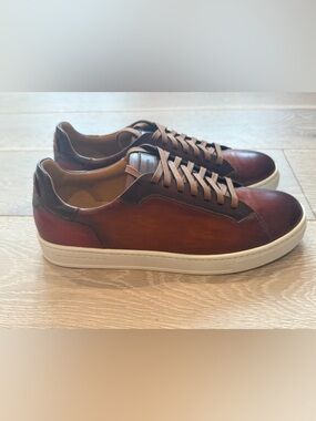 100% Authentic Magnanni Amadeo Burnished Leather Low-Top Sneakers